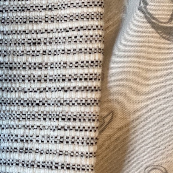 Womens’s Kenar Jacket - Picture 9 of 9